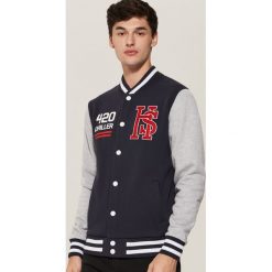 Bluza bejsbolówka - Granatowy. Bluzy nierozpinane męskie marki House. W wyprzedaży za 69.99 zł.