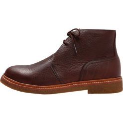 Polo Ralph Lauren SOFT MILLED PULL UP KARLYLE Botki sznurowane deep saddle tan. Buty zimowe męskie marki Polo Ralph Lauren. W wyprzedaży za 419.50 zł.