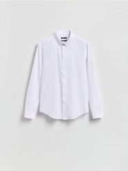 Koszula slim fit - biały. Białe koszule męskie Reserved, l, bez wzorów, z tkaniny, bez kołnierzyka, bez ramiączek. Za 129.99 zł.