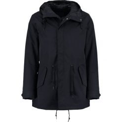 Levi's® FISHTAIL Parka caviar. Parki męskie marki Levi's. W wyprzedaży za 437.40 zł.