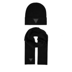 Zestaw Szalik i Czapka Guess. Czarne czapki męskie Guess, z aplikacjami. Za 369.99 zł.