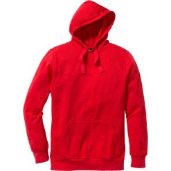 Bluza z kapturem Regular Fit bonprix czerwony. Bluzy nierozpinane męskie bonprix. Za 37.99 zł.