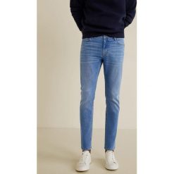 Mango Man - Jeansy Jude5. Jeansy męskie Mango Man. Za 139.90 zł.