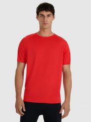 4F Koszulka do biegania szybkoschnąca męska - czerwona L. Czerwone t-shirty sportowe męskie 4f, l, bez wzorów, z materiału, klasyczne, bez ramiączek. Za 129.99 zł.