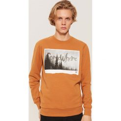 Bluza z fotonadrukiem - Brązowy. Bluzy nierozpinane męskie marki House. W wyprzedaży za 49.99 zł.
