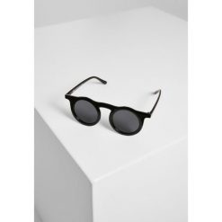 Okulary przeciwsłoneczne Urban Classics malta. Czarne okulary przeciwsłoneczne męskie Urban Classics, bez wzorów, sportowe. Za 100.00 zł.