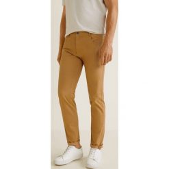 Mango Man - Spodnie Pisa3. Szare spodnie na co dzień męskie Mango Man, z bawełny, casualowe. Za 139.90 zł.