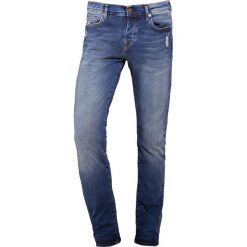 True Religion ROCCO Jeansy Slim Fit blue denim. Jeansy męskie marki True Religion. W wyprzedaży za 371.60 zł.