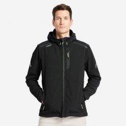 Kurtka softshell żeglarska męska Tribord Sailing 500, czarna. Czarne kurtki męskie TRIBORD, m, bez wzorów, z polaru, sportowe, bez ramiączek, bez kaptura. W wyprzedaży za 199.99 zł.