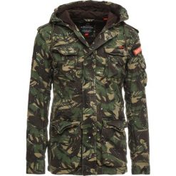 Superdry ROOKIE SPLATTER Parka camo splatter. Parki męskie marki Superdry. Za 599.00 zł.