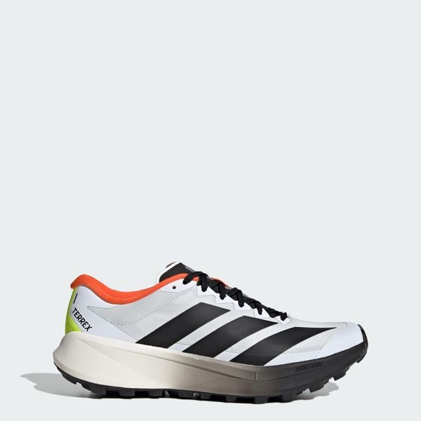 Buty do biegania w terenie Terrex Agravic 4. Białe buty do biegania męskie ADIDAS, bez wzorów, bez zapięcia, do biegania. Za 599.00 zł.