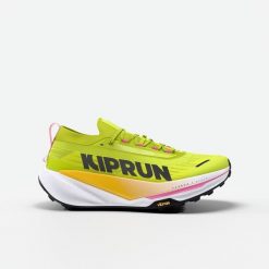 Buty do biegania w terenie męskie Kiprun Kipsummit Race. Zielone buty do biegania męskie KIPRUN, bez wzorów, bez zapięcia, do biegania. Za 849.99 zł.