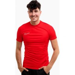 Koszulka sportowa męska Nike DF Academy 23. Czerwone t-shirty sportowe męskie Nike, m, bez wzorów, sportowe, bez ramiączek. Za 114.34 zł.