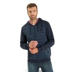 Bluza z kapturem Le Temps des cerises Othol. Czarne bluzy nierozpinane męskie Le Temps Des Cerises, m, bez wzorów, bez ramiączek, z kapturem. Za 382.50 zł.