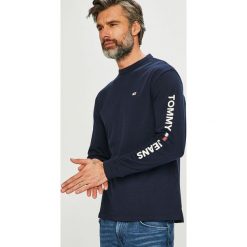 Tommy Jeans - T-shirt. Koszulki męskie z długim rękawem marki Tommy Jeans. W wyprzedaży za 199.90 zł.