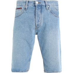 Tommy Jeans RONNIE Szorty jeansowe light blue rigid. Niebieskie szorty męskie Tommy Jeans, z bawełny. Za 349.00 zł.
