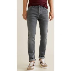 Mango Man - Jeansy Tim3. Szare jeansy męskie Mango Man, z bawełny. Za 199.90 zł.