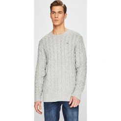 Tommy Jeans - Sweter. Swetry męskie Tommy Jeans. W wyprzedaży za 279.90 zł.