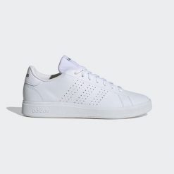 Buty męskie ADIDAS Advantage Base 2.0. Białe buty sportowe na co dzień męskie ADIDAS, m, bez wzorów, z kauczuku, retro, bez ramiączek, bez kaptura, tenisowe. W wyprzedaży za 199.99 zł.
