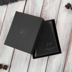 Portfel męski skórzany czarny w klasycznym fasonie z ochroną RFID Paolo Peruzzi AY-10-BL. Brązowe portfele męskie bez wzorów, ze skóry. Za 59.00 zł.