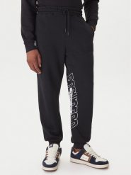 DC Spodnie dresowe EDYFB03093 Czarny Regular Fit. Czarne spodnie dresowe męskie DC, bez wzorów, z bawełny. Za 369.99 zł.