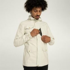 Undyed Pocket Rain Jacket Men. Kurtki treningowe męskie Agu, bez wzorów, z materiału, bez kaptura, rowerowe. W wyprzedaży za 427.40 zł.