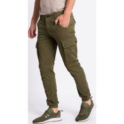 Jack & Jones - Spodnie Paul Warner Akm 168. Spodnie na co dzień męskie Jack & Jones. W wyprzedaży za 159.90 zł.