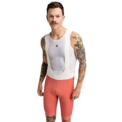 Męskie spodenki rowerowe gravel Kolarstwo Siroko Rugged Tile. Czerwone szorty sportowe męskie SIROKO, bez wzorów, sportowe. Za 340.00 zł.