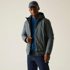 Kurtka męska przejściowa przeciwdeszczowa Winsar. Niebieskie kurtki męskie Regatta, m, bez wzorów, z puchu, sportowe, bez ramiączek, bez kaptura. W wyprzedaży za 262.49 zł.