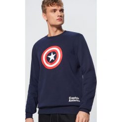 Bluza Kapitan Ameryka - Granatowy. Bluzy nierozpinane męskie marki Cropp. Za 99.99 zł.
