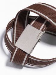 Dwukolorowy męski pasek parciany z obramowaniem w poziome pasy - brązowy A820 - uniwersalny. Brązowe paski męskie Ombre Clothing, bez wzorów, z materiału, eleganckie. Za 47.99 zł.