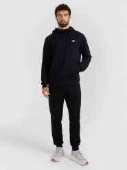 4F Spodnie dresowe joggery męskie - czarne L. Czarne długie spodnie sportowe męskie 4f, bez wzorów, z dresówki, na fitness i siłownię. Za 159.99 zł.