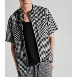 Koszula z krótkim rękawem w kratę - Jasny szary. Koszule męskie marki Cropp. Za 59.99 zł.