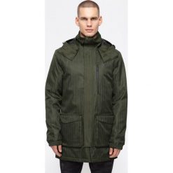 Kurtka miejska męska KUM203 - khaki. Kurtki męskie marki 4f. W wyprzedaży za 199.99 zł.