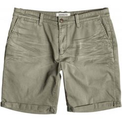 Quiksilver Spodenki Krandy Chino M Dusty Olive 36. Zielone szorty sportowe męskie Quiksilver, klasyczne. W wyprzedaży za 179.00 zł.