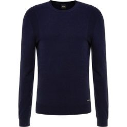 BOSS CASUAL KOSAWIROS Sweter dark blue. Swetry męskie marki BOSS CASUAL. Za 499.00 zł.