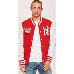Bluza bejsbolówka - Czerwony. Bluzy nierozpinane męskie marki House. W wyprzedaży za 69.99 zł.