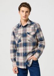 WRANGLER MĘSKA KOSZULA WESTERN SHIRT NAVY RED 112357248 W5B4008852. Czerwone koszule męskie Wrangler, m, bez wzorów, bez kołnierzyka, bez ramiączek. Za 179.99 zł.