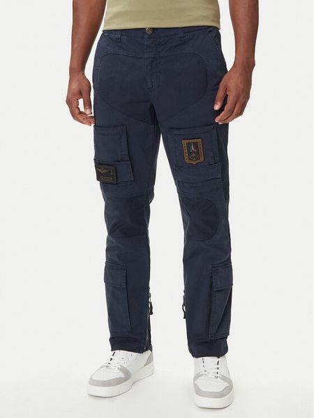 Aeronautica Militare Spodnie materiałowe 252PA1387UCT0149 Granatowy Regular Fit. Niebieskie spodnie na co dzień męskie Aeronautica Militare, bez wzorów, z bawełny. Za 1,389.00 zł.