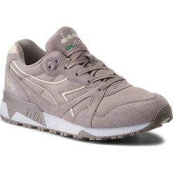 Sneakersy DIADORA - N9000 III 501.171853 01 C6957 Paloma/Antique White. Szare buty sportowe na co dzień męskie Diadora, z materiału, klasyczne. W wyprzedaży za 279.00 zł.