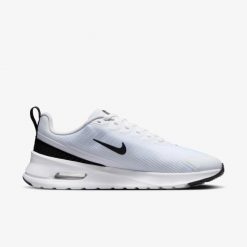 Nike Air Max Nuaxis Sneakersy męskie. Białe buty sportowe na co dzień męskie Nike, m, bez wzorów, z gumy, klasyczne, bez ramiączek, bez kaptura. Za 329.99 zł.