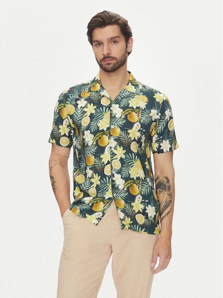 Lindbergh Koszula 30-203729 Zielony Relaxed Fit. Zielone koszule męskie Lindbergh, m, bez wzorów, z wiskozy, bez kołnierzyka, bez ramiączek. Za 129.99 zł.