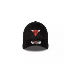 Czapka trucker Chicago Bulls 9forty. Czarne czapki męskie New Era, bez wzorów, casualowe. Za 157.50 zł.