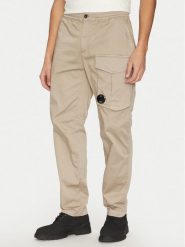 C.P. Company Spodnie materiałowe 18CMPA169A005694G Beżowy Relaxed Fit. Brązowe spodnie na co dzień męskie C.P. Company, bez wzorów, z materiału. Za 819.99 zł.