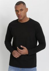 Czarny Longsleeve Acsyphise. Czarne koszulki męskie z długim rękawem Born2be, m, bez wzorów, z bawełny, klasyczne, bez kołnierzyka, bez ramiączek. Za 29.99 zł.