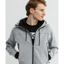 Feewear Bluza Oruro , szary, rozmiar XL. Szare bluzy nierozpinane męskie Feewear, m, bez wzorów, z bawełny, z kapturem. W wyprzedaży za 79.99 zł.