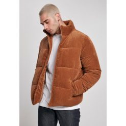 Kurtka Urban Classics boxy corduroy puffer. Brązowe kurtki męskie Urban Classics, m, bez wzorów, z puchu, retro, bez ramiączek, bez kaptura. Za 422.00 zł.