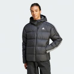 Kurtka Essentials Midweight Down Hooded. Białe kurtki męskie ADIDAS, xs, bez wzorów, sportowe, bez ramiączek, bez kaptura. W wyprzedaży za 500.45 zł.