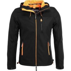 Superdry SDWINDTREKKER Kurtka Outdoor black/emergency orange. Kurtki męskie marki Superdry. W wyprzedaży za 351.20 zł.