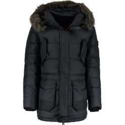 Superdry LONGLINE CHINOOK Płaszcz puchowy black. Płaszcze męskie marki Superdry. W wyprzedaży za 839.20 zł.